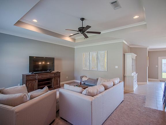 3rd image of 2901 Cypress Creek Dr #D