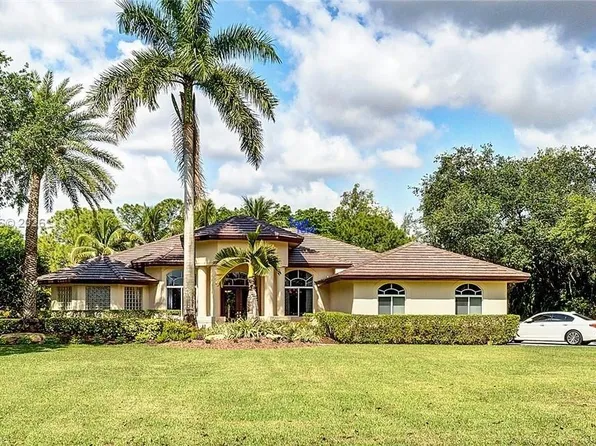 6807 NW 66th Way, Pompano Beach, FL 33067