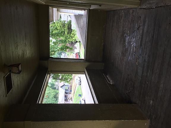 4th image of 5545 Lydia Ave