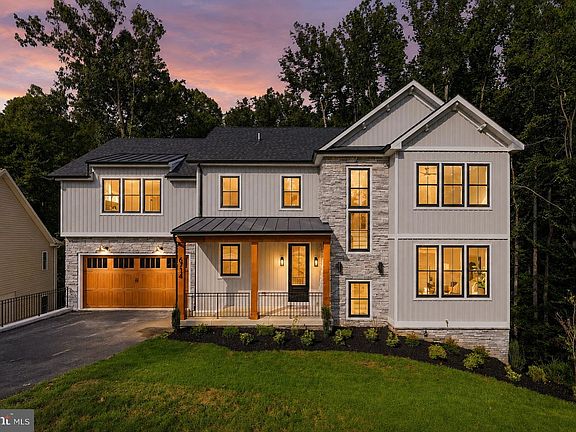 2nd image of 6714 Woodridge Rd