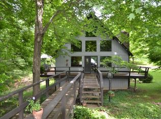 2444 Bunkum Rd, Lawrenceburg, IN 47025