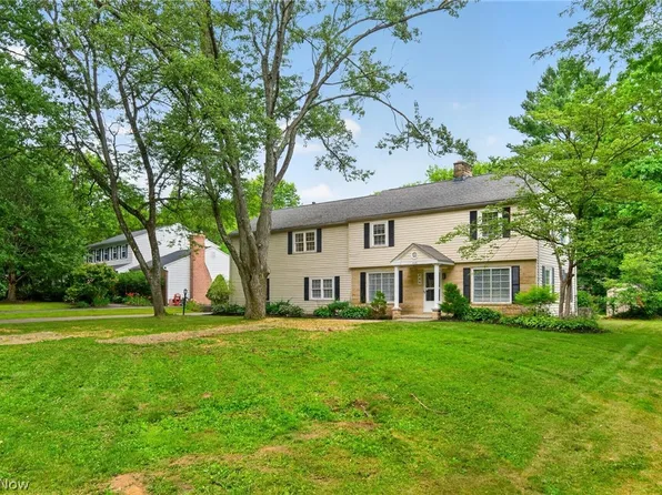 444 Hampshire Rd, Akron, OH 44313
