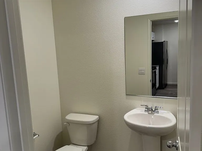 1902 Omaggio Vista St — Photo 5