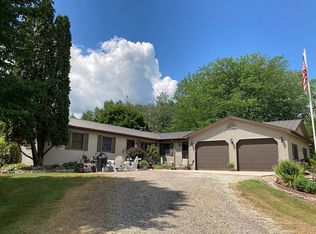 9730 E Pleasant Valley Rd, Shepherd, MI 48883