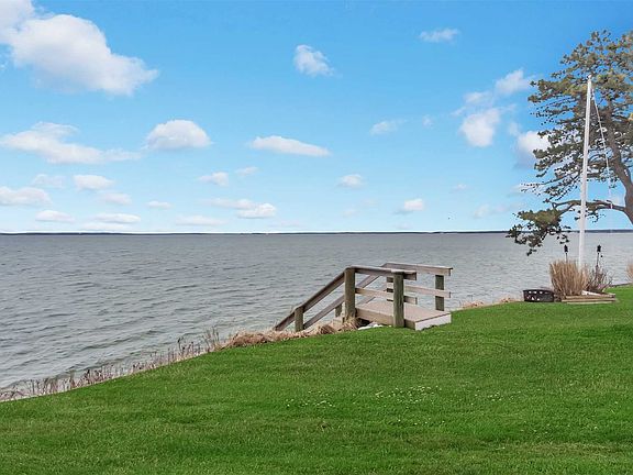4th image of 4170 Great Peconic Ba Blvd