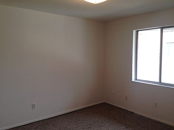 5th image of 1745 Cromwell Dr