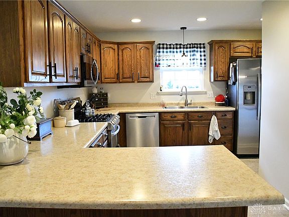 3rd image of 2837 Southside Dr