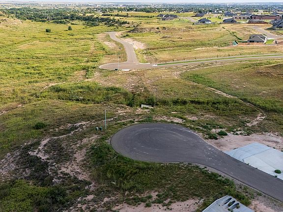3rd image of 50 Stone Bluff Dr
