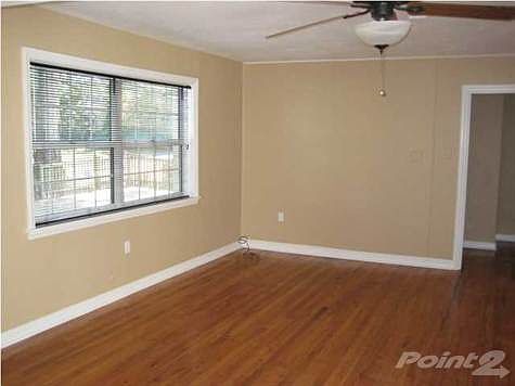 5th image of 1710 E Yonge St