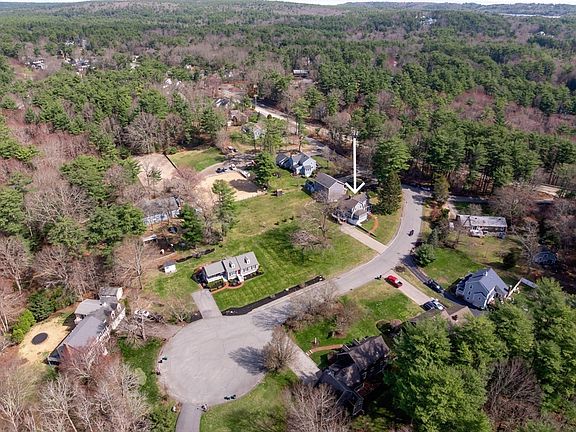 5th image of 241 Sandy Hill Dr
