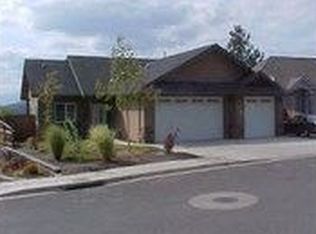 1524 NE Rj Dr, Grants Pass, OR 97526