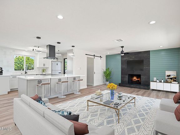 3rd image of 1501 W DUNLAP Avenue