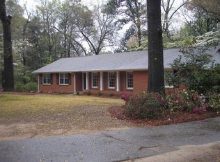 223 Shamrock Dr, Dublin, GA 31021