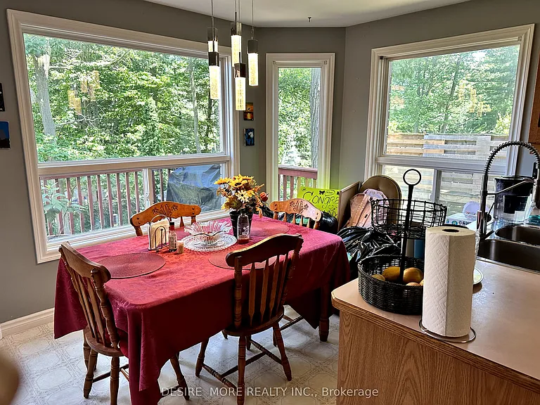 54 Mayfair Dr N #SE — Photo 15