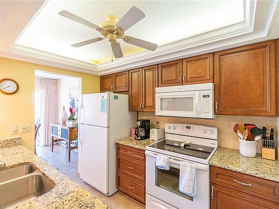 3rd image of 1246 Fulgur St Unit 109