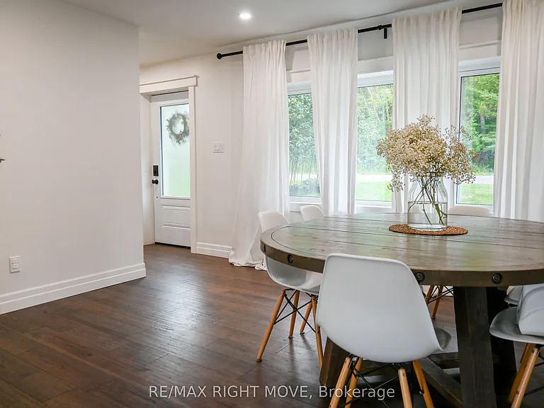 4287 Huronia Rd — Photo 6