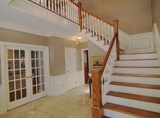 50 Oak Dr, Bedford, NH 03110