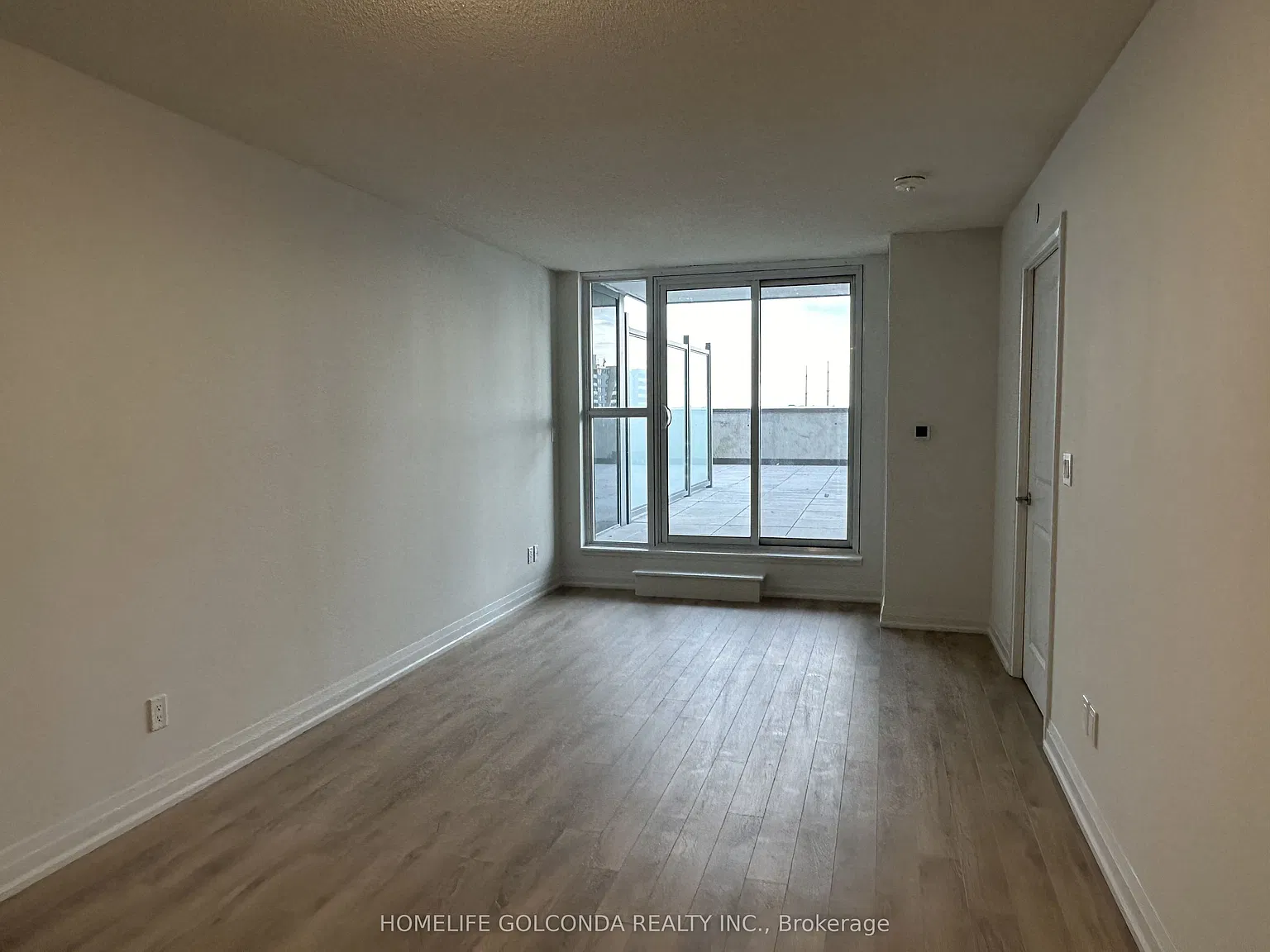 2 bed, $2,350 — Photo 4