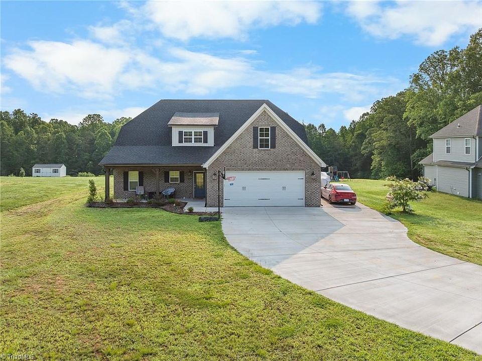 1st image of 4844 Old Thomasville Rd