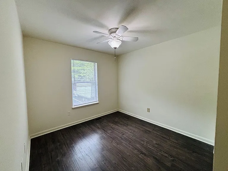 441 Janie Ln — Photo 13