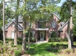 18 Chestnut Hill Ct, Spring, TX 77380