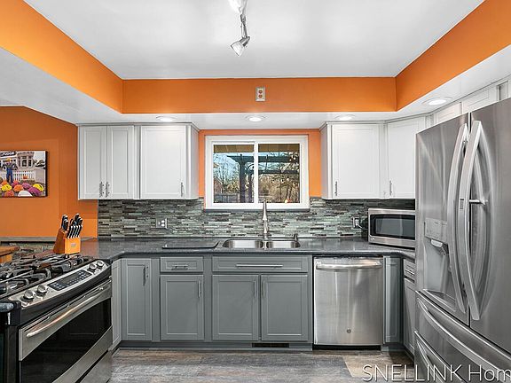 4th image of 2040 Milford St NW