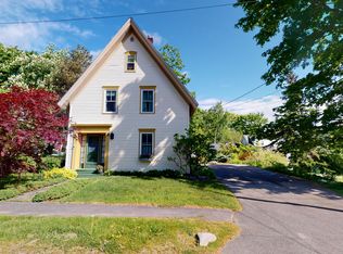 8 Bell St, Belfast, ME 04915