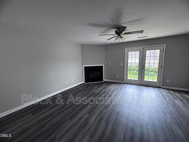 2630 Vega Ct — Photo 6