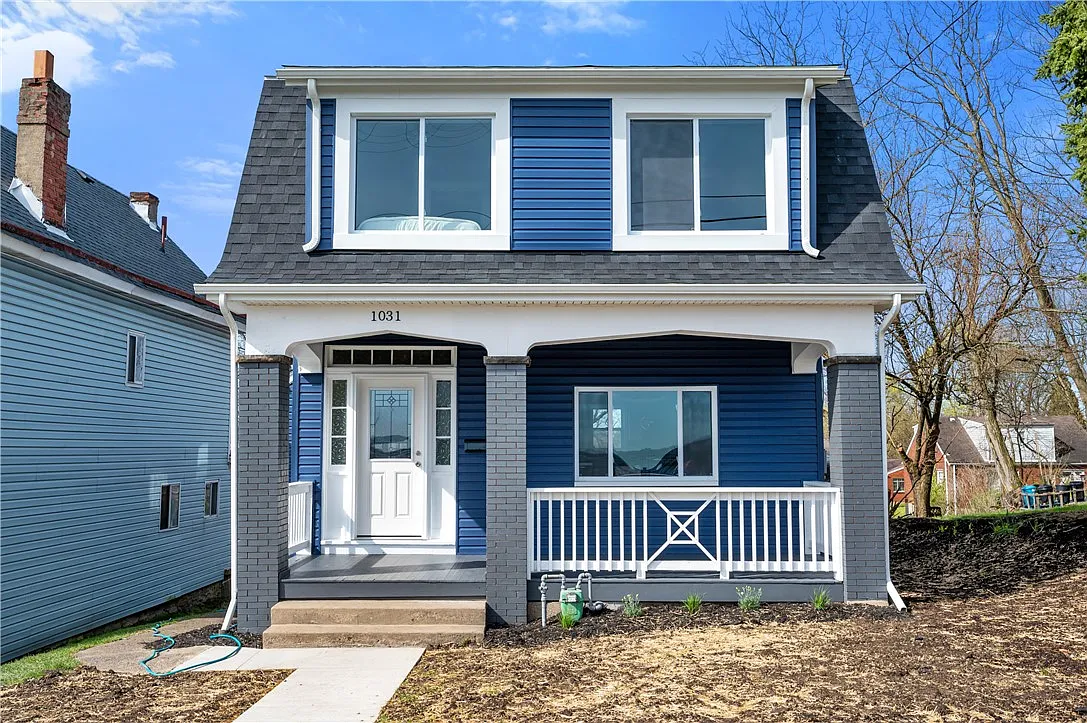 1031 Rue Grande Vue St photo 1
