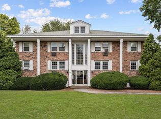 53 N Billerica Rd APT 5, Lowell, MA 01852