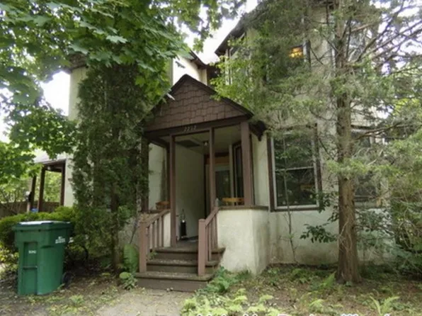 2230 Hillside Ave, Saint Paul, MN 55108