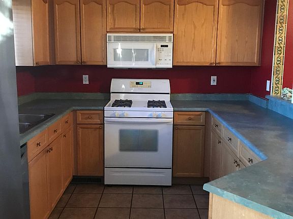 4th image of 320 Serenity Hills Pl SE