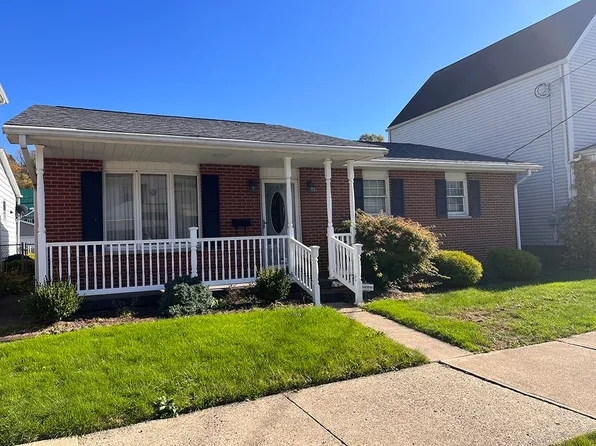 620 4th Ave, Ford City, PA 16226