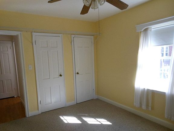 5th image of 6 Presidents Ln Unit 2