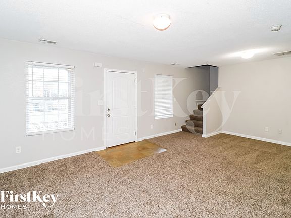 3rd image of 10225 Cottage Farms Dr
