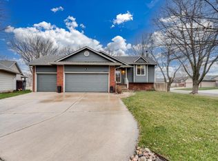 2522 S Denene Ct, Wichita, KS 67215