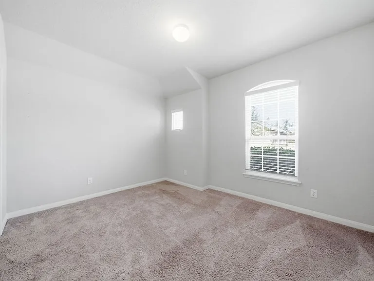 12071 Pitcher Rd — Photo 5