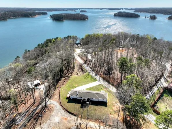 5383 Whitmire Dr, Gainesville, GA 30504