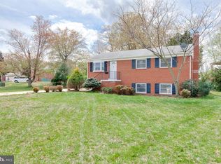 14814 Cloverdale Rd, Woodbridge, VA 22193