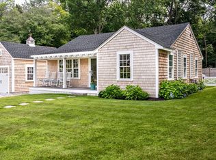 128 Pleasant St, Cohasset, MA 02025