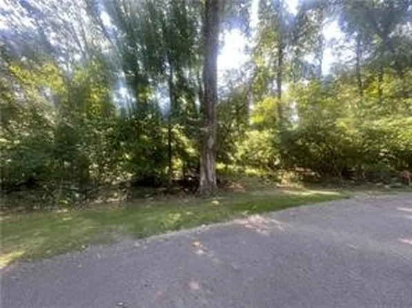 1277 Sugar Creek Ln, Paris, IL 61944