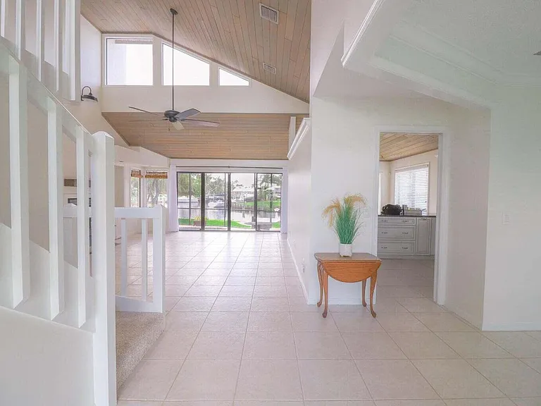 1694 SW Boatswain Pl — Photo 12