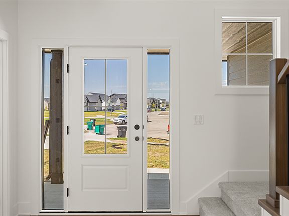 5th image of 609 NE 59th Ct