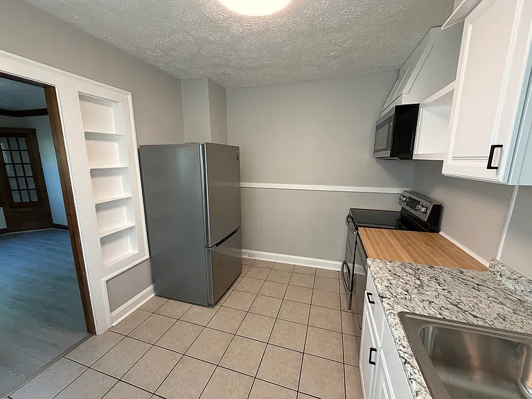 2212 Atkins Ave #1 — Photo 2