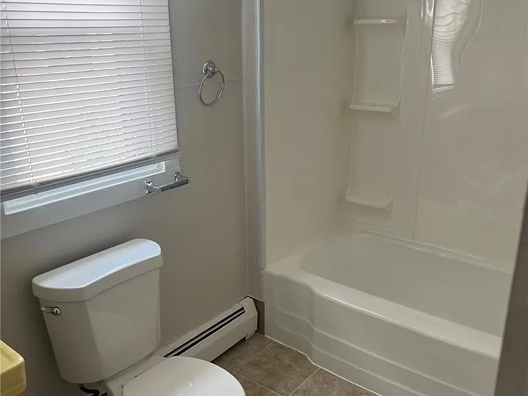 431 Maple St — Photo 11