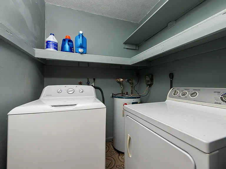1230 Block Island Rd #1 — Photo 9