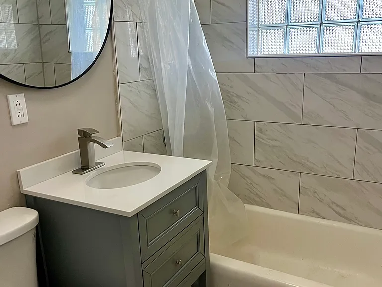 4913 W Columbus Dr #1 — Photo 9