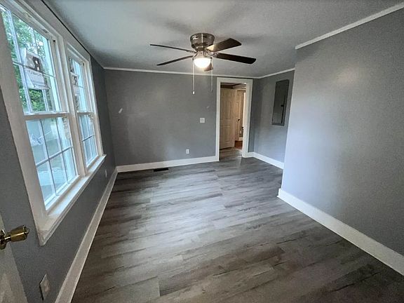 3rd image of 144 Rivelon Rd