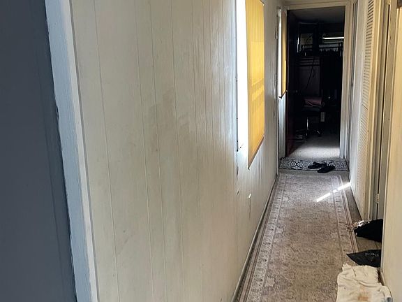 3rd image of 4935 Cromwell Rd