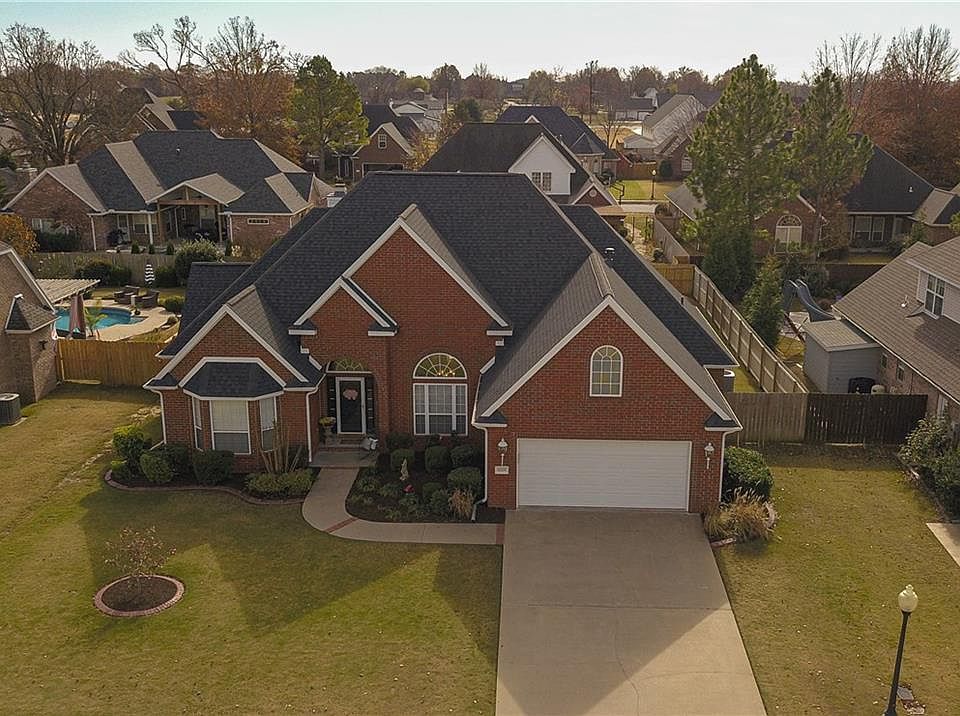 1st image of 4608 W Pleasant Dr